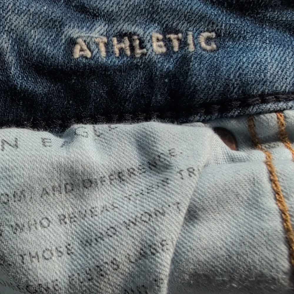 American Eagle Cozy AirFlex+ athletic Jeans - Size 28x28 - Picture 7 of 7